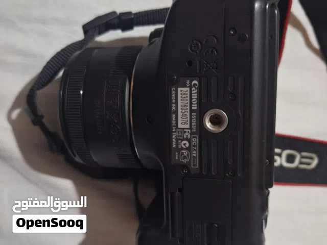 كاميرا Canon EOS 1300D مع عدسة العزل الشهيرة (50mm)**