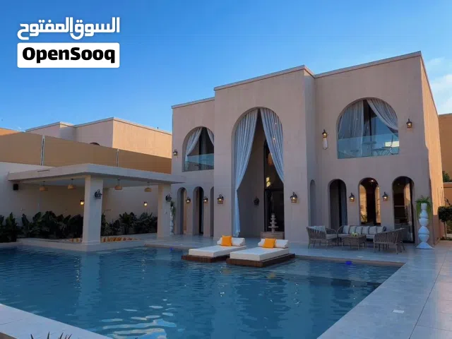 للبيع – فيلا يونانية فاخرة بتصميم عصري ومواصفات استثنائية في البحيرة