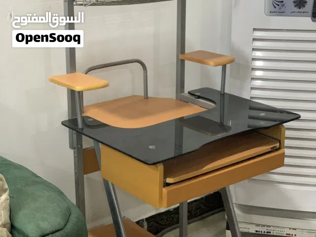 ميز كمبيوتر