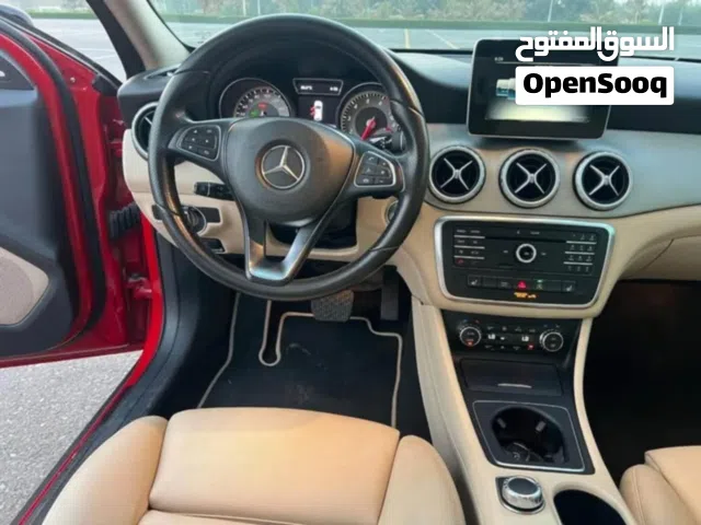 2015 مرسيدس بنز الفئة-CLA CLA 220