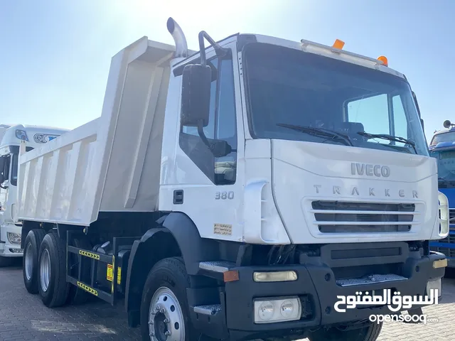 IVECO _ tipper 380 _ Course 13 _6x4