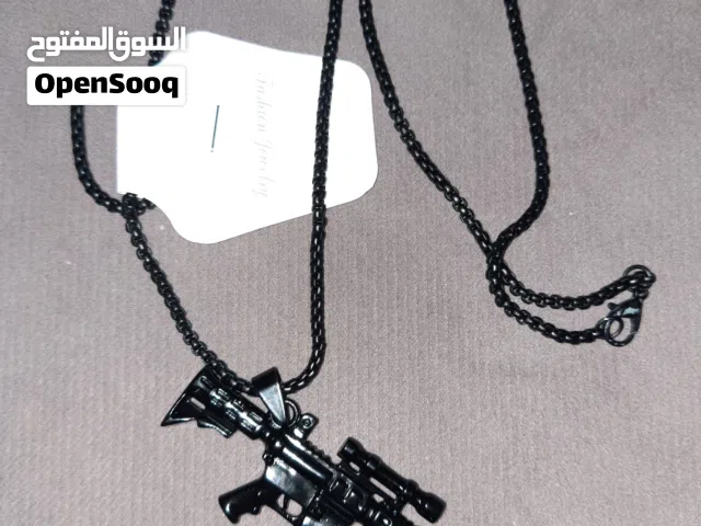 اكسسوارت خواتم وأساور رجالية متنوعة للبيع