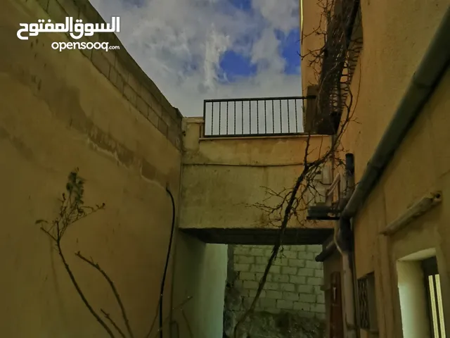 400 m2 5 Bedrooms Townhouse for Sale in Zarqa Daheit Makka Al-Mokarameh