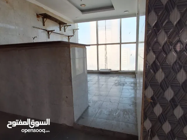 دور كامل للإيجار يصلح مطعم ومقهي