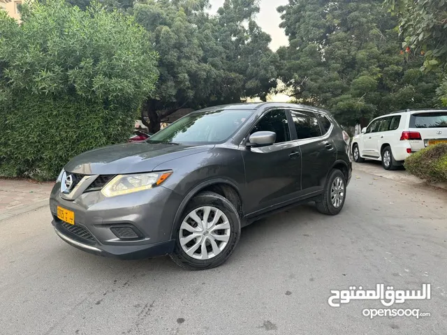 Nissan Rogue 2017 in Muscat