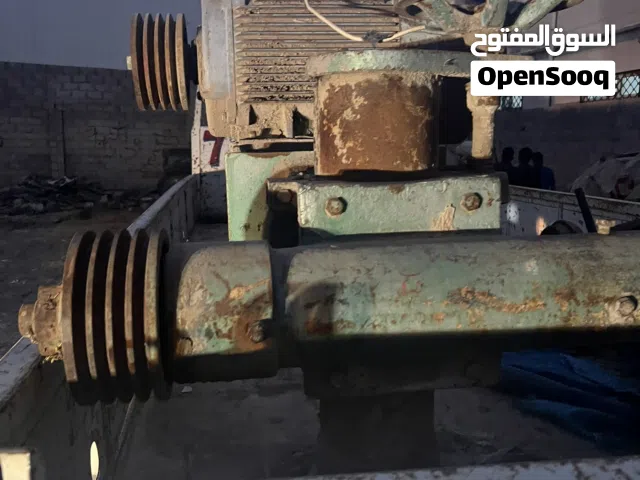مناشير  قص احجار اردني وارد زيدان  زيت رقم واحد  للبيع