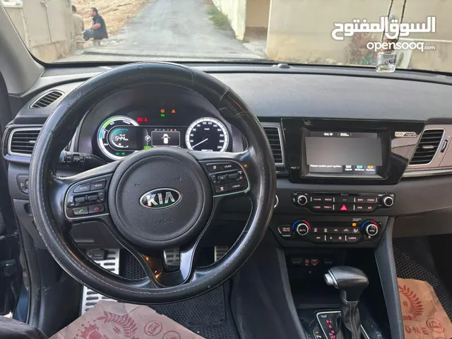Used Kia Niro in Amman