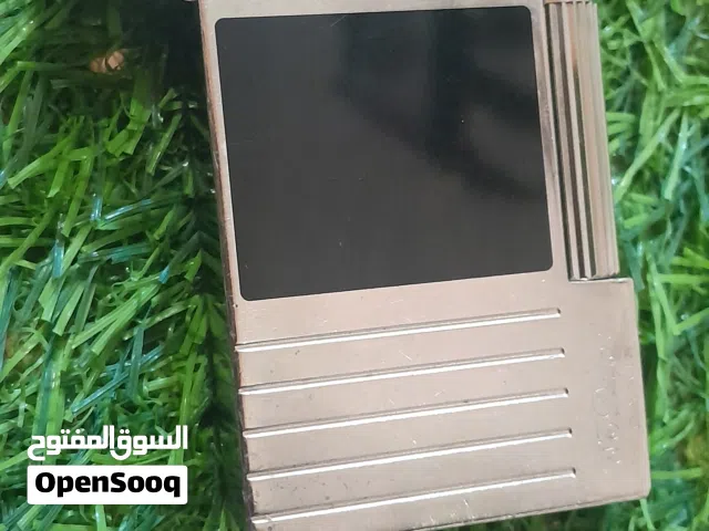 قداحه دايبوند بحاله ممتازه جدا جدا كما هو موضح بالصوره