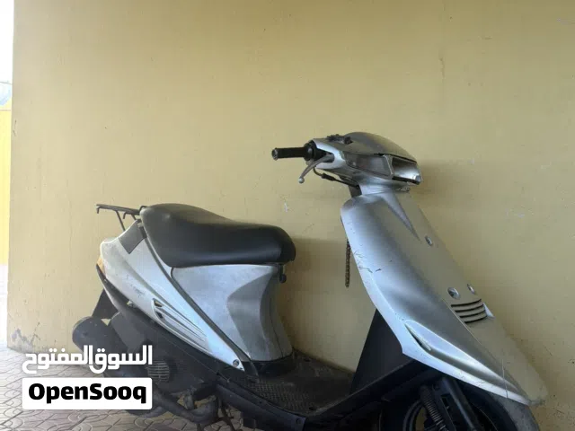 للبيع دراجه 100سيسي نضيف