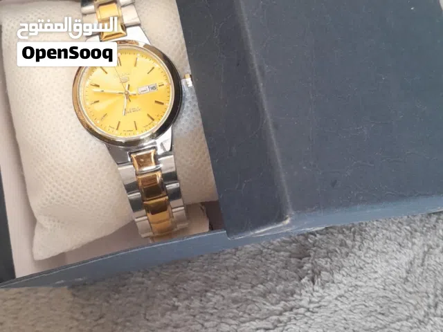 للبيع ساعه نسائية ..........