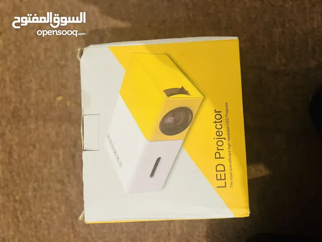 بروجكتر لي البيع. اجديد