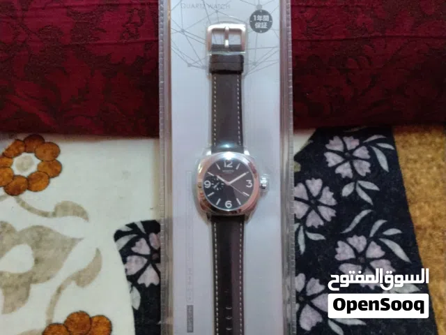 ساعة يد من شركة MINISO