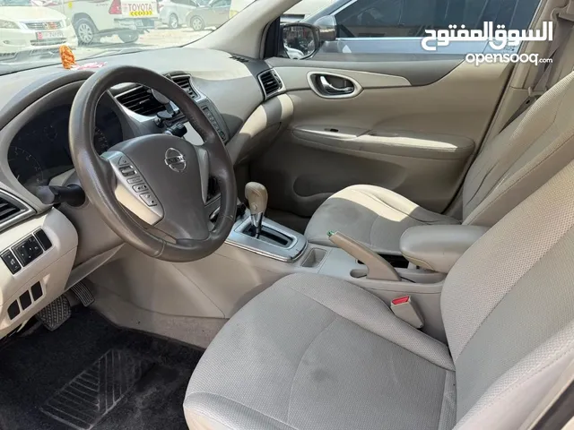Nissan -Tiida
