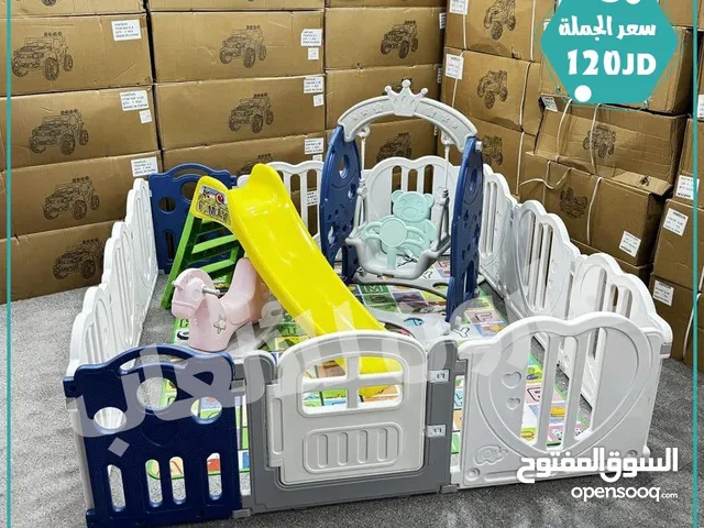 مدينة العاب تناسب حضانات الاطفال بكج كامل مرجيحةو سحسيلةو سيسو و رضية فوم و باب لخروج ودخول الامن