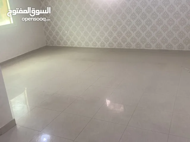 80 m2 3 Bedrooms Apartments for Rent in Doha Madinat Khalifa