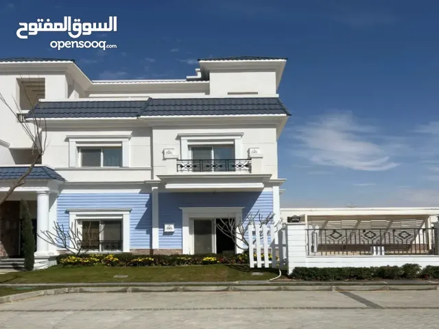 فيلا مستقلة 250 متر متشطبة بالكامل ماونتن فيو Grand Valleys - العاصمة الإدارية الجديدة