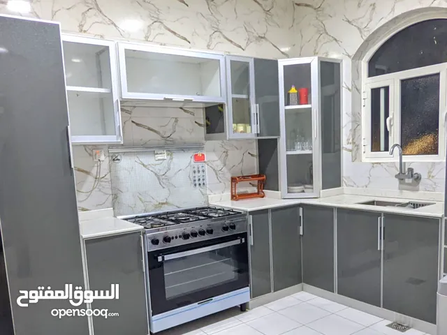 250 m2 4 Bedrooms Apartments for Rent in Sana'a Asbahi