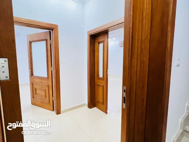 170 m2 3 Bedrooms Apartments for Rent in Tripoli Tareeq Al-Mashtal
