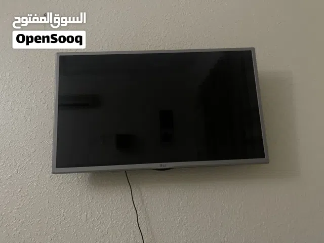 32 LG monitors for sale  in Muscat
