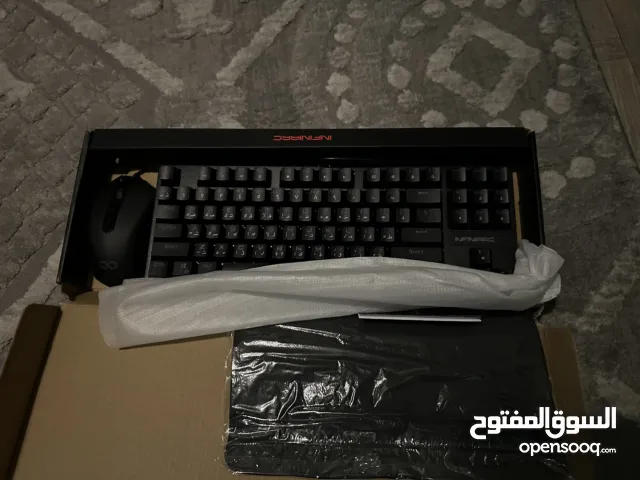 كيبورد وماوس وماوس باد للبيع