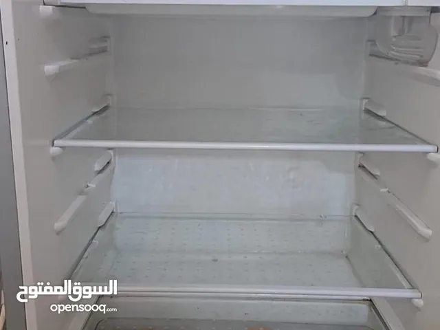 ثلاجه للبيع