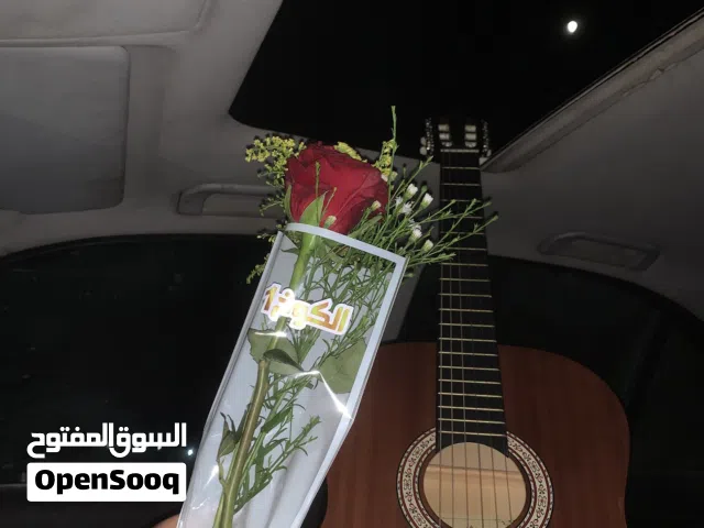 قيتار للبيع استعمال لايذكر مكان مصراته
