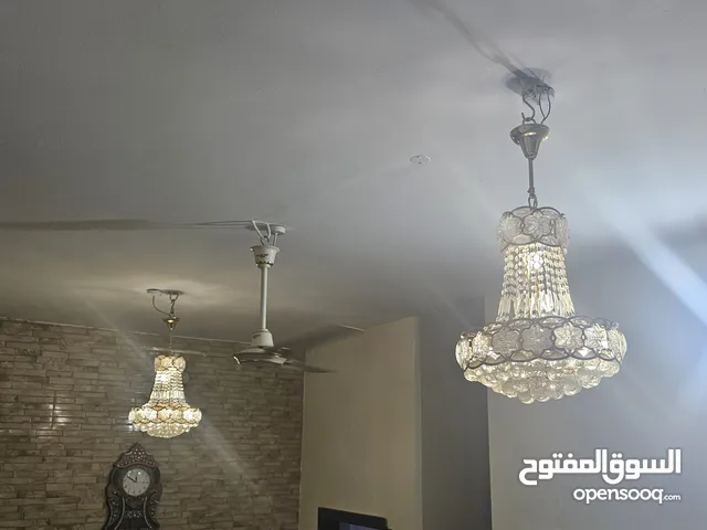ثريات للبيع