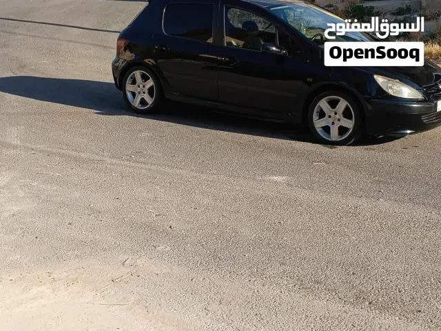 2003 بيجو 307 XT