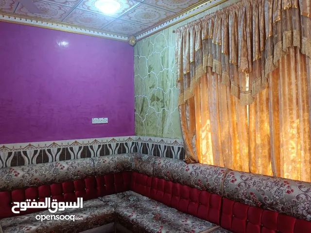 200 m2 3 Bedrooms Townhouse for Sale in Basra Karmat Ali