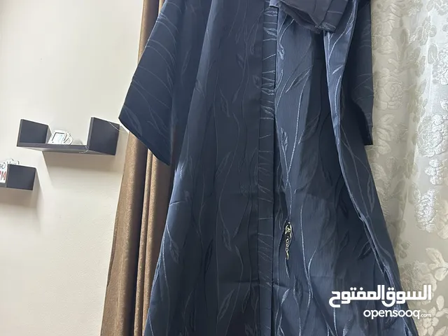 عباية من دبي جديدة لم تلبس نمرة 56
