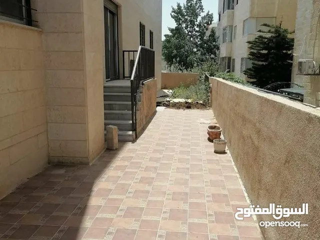شقة أرضية فخمه ومميزة جديدة لم تسكن لقطه وبسعر مغري اجمل مناطق السابع ضاحية الامير راشد