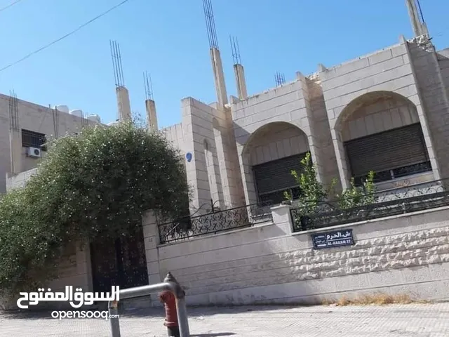 300 m2 3 Bedrooms Townhouse for Sale in Amman Al-Thra