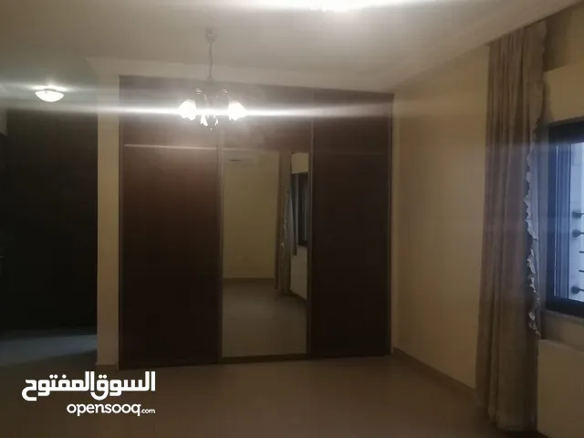 260m2 4 Bedrooms Apartments for Sale in Amman Abdoun