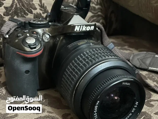 كاميرا NIKON D5200 بسعر حلو