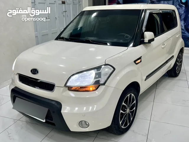 بسعر حررق كيا سول 1600 بنزين فللل مرخصة ومأمنة لمدة 8شهور فحص ممتاز
