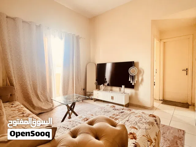 ايجار شهري غرفة وصالة