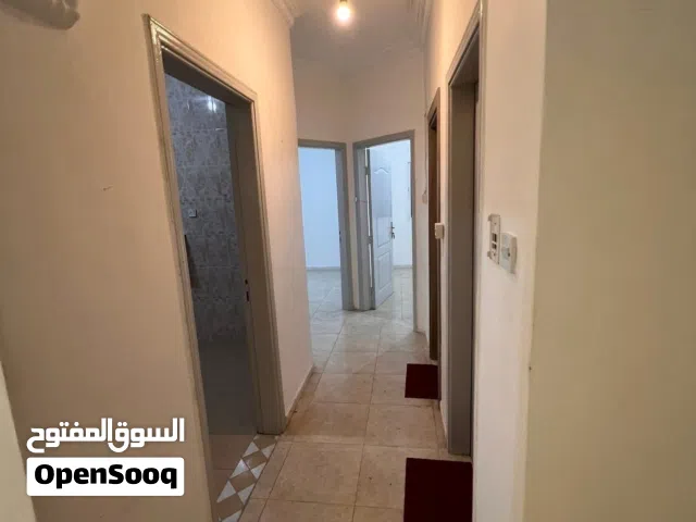 شقة للبيع عاشرة الشرقي طابق اول هندسي 77متر  بقرب شارع الكويت