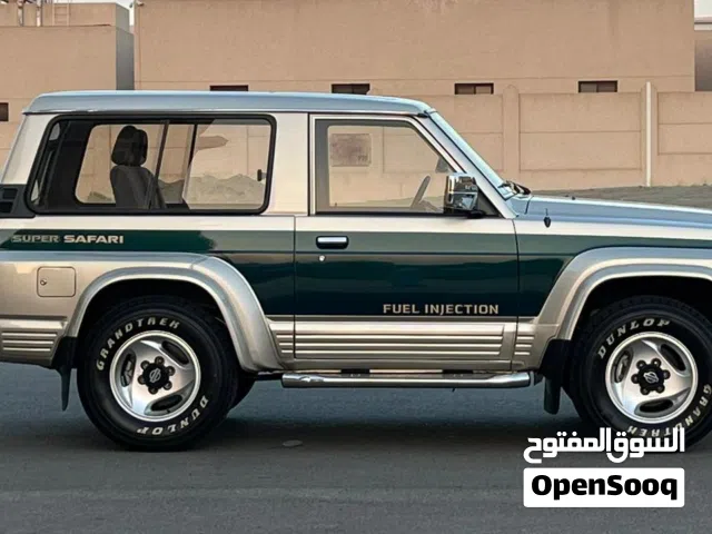 1996 نيسان باترول Safari