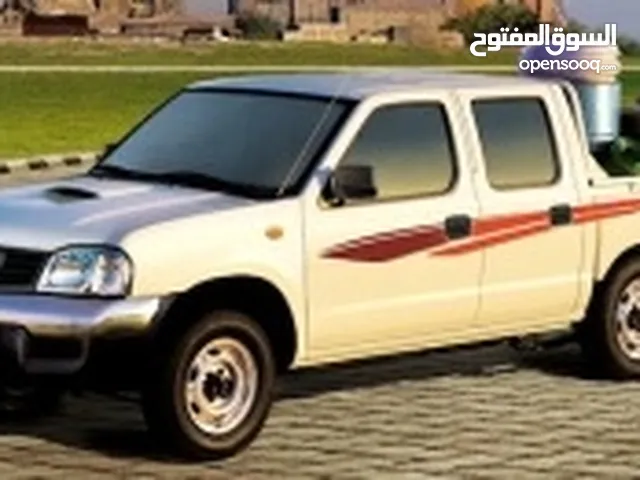 قطع غيار سيارة نيسان 2010 لون ازرق