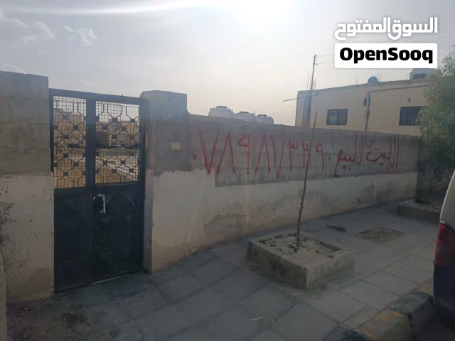 115 m2 3 Bedrooms Townhouse for Sale in Zarqa Hay Ma'soom
