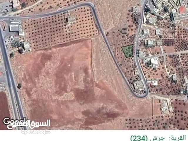 ارض مميزه 700 م مقابل الترخيص مطله وعاليه