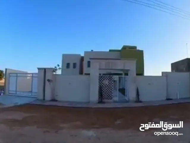 555 m2 3 Bedrooms Villa for Sale in Misrata Tamina