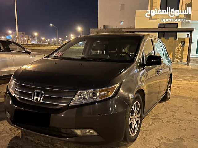 Honda Odyssey EX-L in Mubarak Al-Kabeer