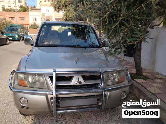 2006 ميتسوبيشي باجيرو GLS