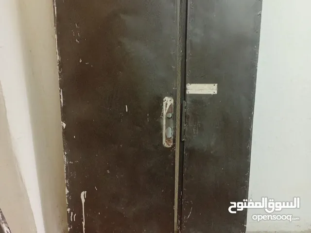 باب حديد للبيع 15 دنار
