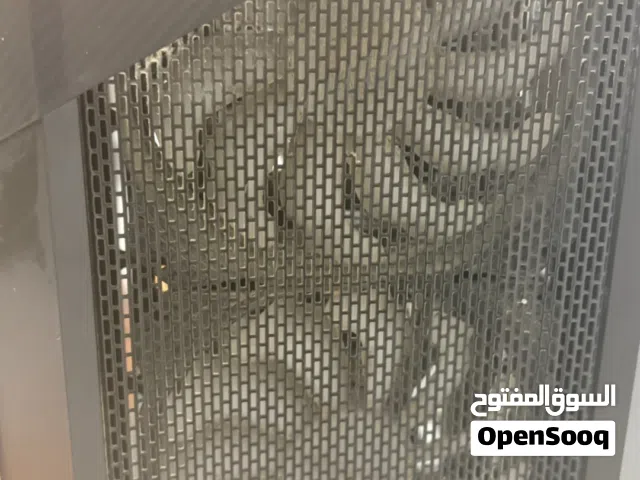 بيسي مستعمل + شاشه + طاوله