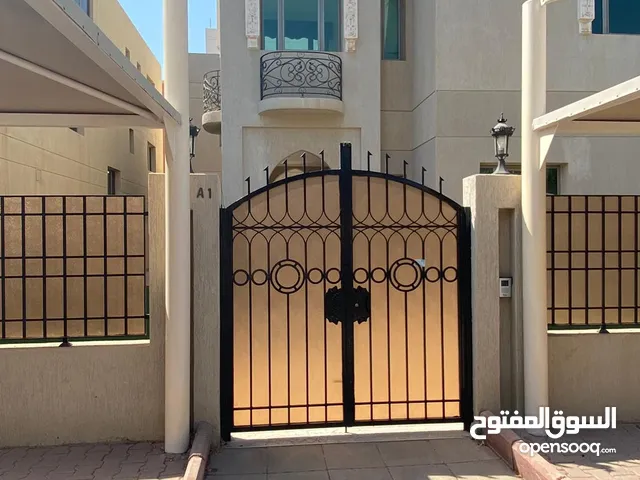 500 m2 5 Bedrooms Townhouse for Rent in Mubarak Al-Kabeer Abu Hasaniya