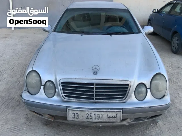 مرسيدس عيون باب واحد موديل 2002