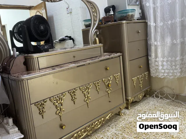 غرفه نوم نظيفه للبيع