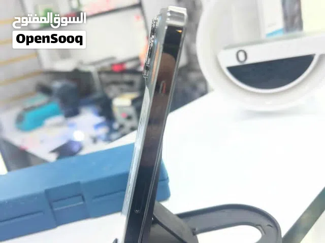 السلام عليكم ايفون 13 برو 256 بطاريه 95% الجهاز ربي يبارك عظم نضيف ميشكي من شي ومش مفتوح